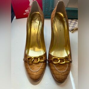 Terre Peck tan high heels size 8